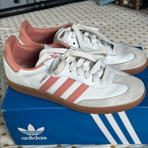 Adidas Samba OG White and Pink Leather Sneakers - Picture 1 of 9